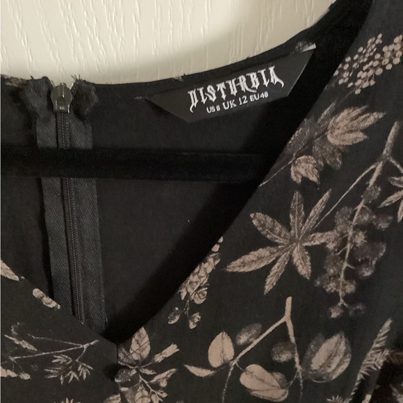 FINAL OFFER NWOT Disturbia Poisonous Plants Short Sleeve Midi Dress. - Picture 6 of 7